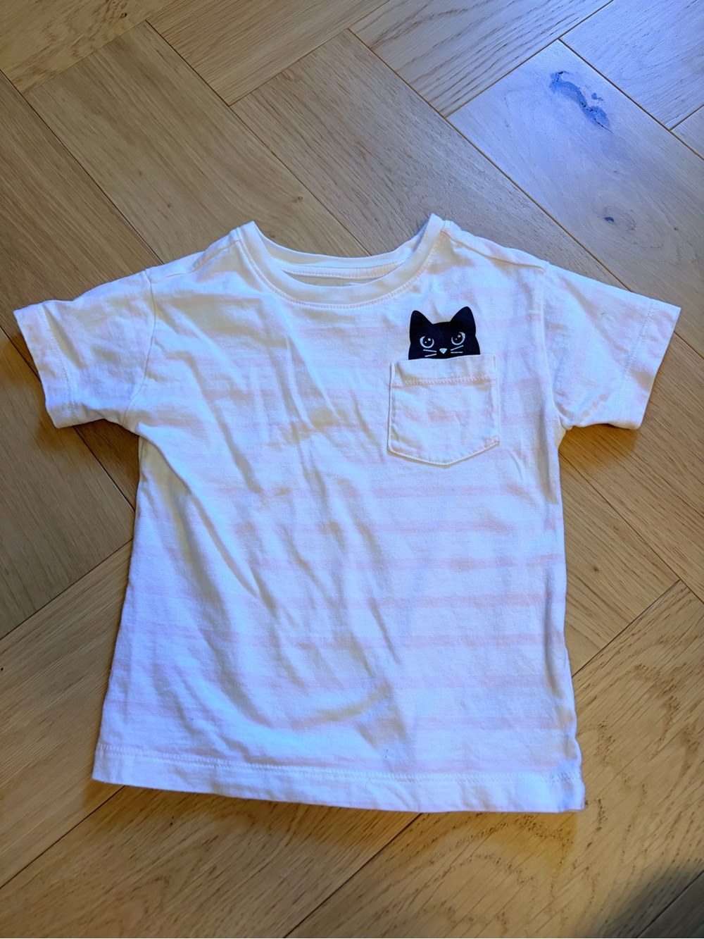 Old Navy White Kids Tee with Black Peeking Cat Pocket